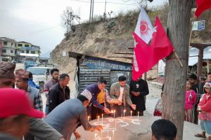 जनयुद्ध दिवसको अवसरमा अनेरास्ववियु अछामद्वारा दिप प्रज्वलन(फोटो फिचर)