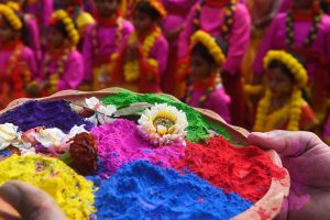 होलिमा सार्वजनिक कार्यक्रम आयोजना गर्नेलाई पक्राउ गरीने