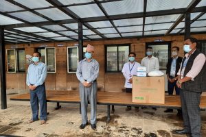 साँफेबगर नगरपालीकाद्धारा बयालपाटा अस्पताललाई थप सहयोग