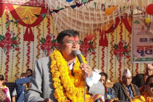 यो निर्वाचन संविधान मास्ने र रक्षा गर्नेको बिचको हो, उम्मेदवार खड्का