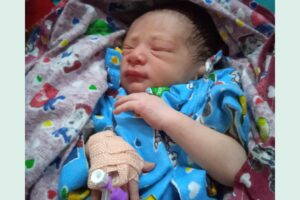 बाजुरामा झाडिमा फालेको अवस्थामा नवजात शिशु फेला