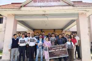 सुदूरपश्चिमका स्थानीय तहका कर्मचारी आन्दोलित