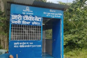जेन-जी को आन्दोलनमा ध्वस्त भएको गेटा प्रहरी बिट स्थानीय युवाले बनाए