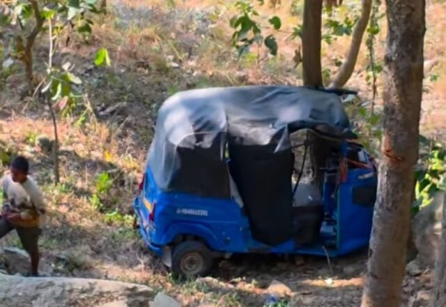 अछाममा अटो दुर्घटना हुदाँ २ जना गम्भीर घाइते