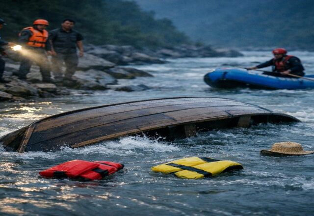 कर्णाली नदिमा डुङ्गा पल्टिँदा बुबा–छोरा बेपत्ता