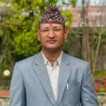 कांग्रेस युवा नेता शाहद्वारा बिधालयलाई खेलकुद सामाग्री सहयोग
