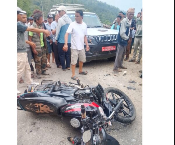 अछाममा स्करपियो र मोटरसाइकल एक आपसमा ठोकिए